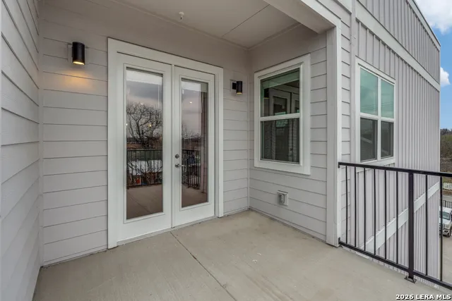 330 E Carson St San Antonio, TX 78208