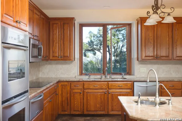 1141 Currie Road Wimberley, TX 78676