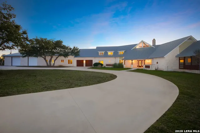 1141 Currie Road Wimberley, TX 78676