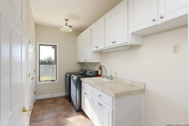 1141 Currie Road Wimberley, TX 78676