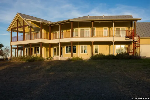 1141 Currie Road Wimberley, TX 78676