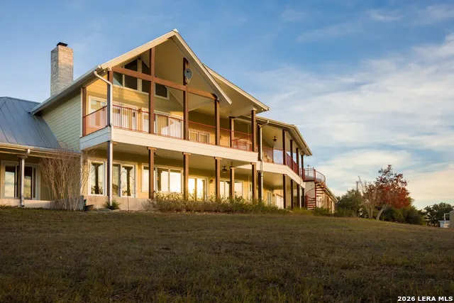 1141 Currie Road Wimberley, TX 78676