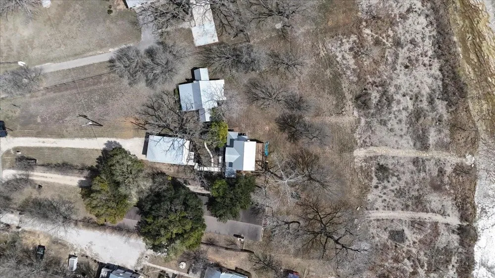 2400 Flite Acres Road Wimberley, TX 78676