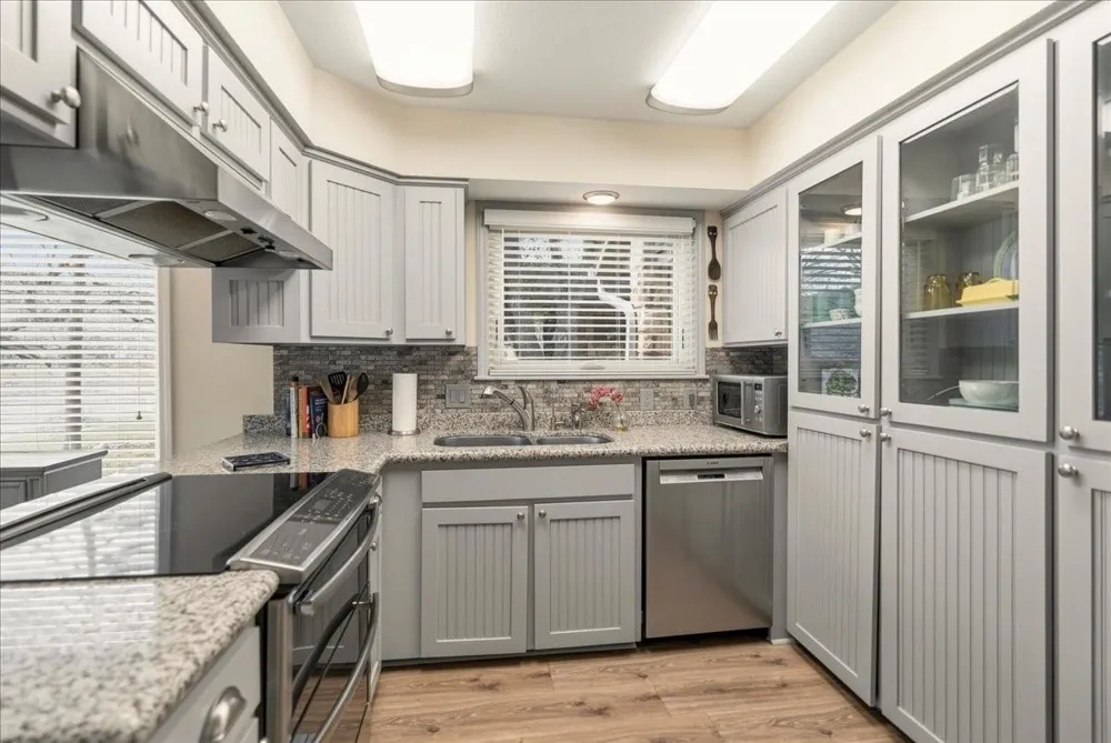 2400 Flite Acres Road Wimberley, TX 78676