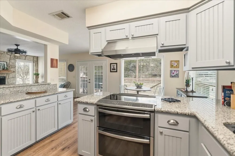2400 Flite Acres Road Wimberley, TX 78676