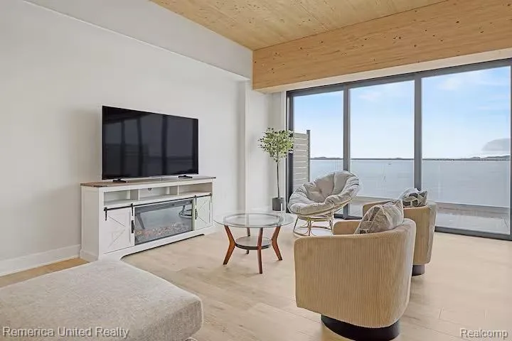 901 Adelaide Circle #602 Muskegon City, MI 49441