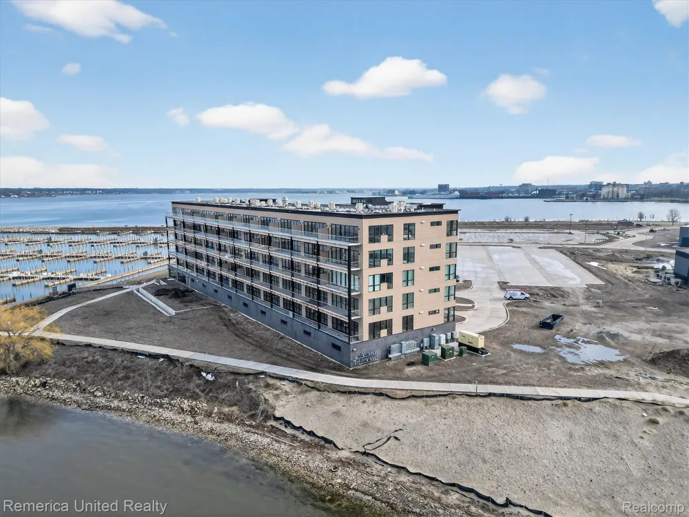 901 Adelaide Circle #601 Muskegon City, MI 49441