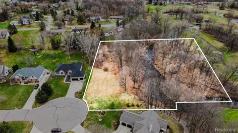9519 Country Club Lane