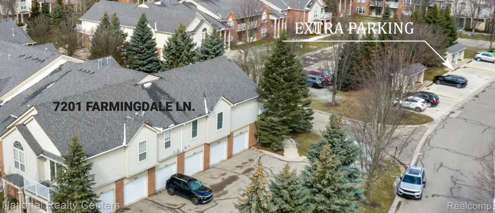 7201 Farmingdale Lane Commerce Charter Township, MI 48390