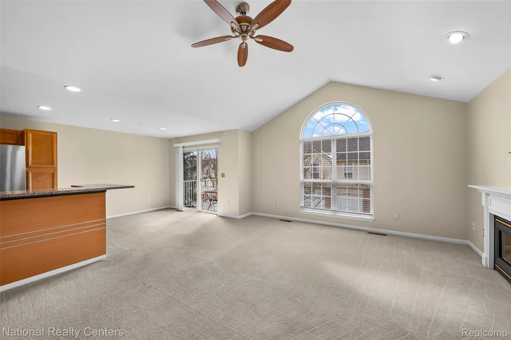 7201 Farmingdale Lane Commerce Charter Township, MI 48390