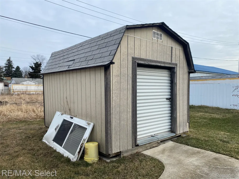51 Runnels Street Port Huron City, MI 48060