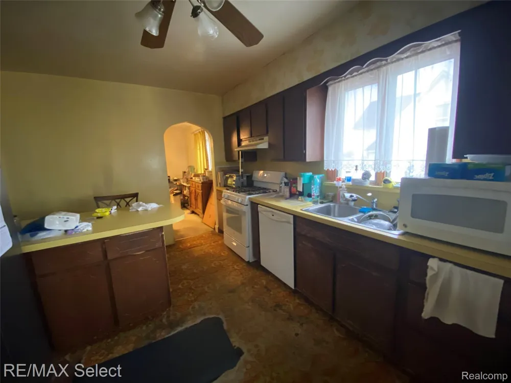 51 Runnels Street Port Huron City, MI 48060