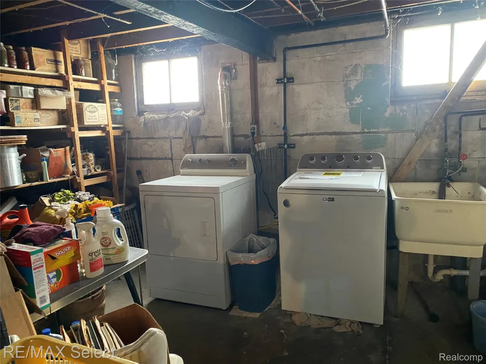 51 Runnels Street Port Huron City, MI 48060