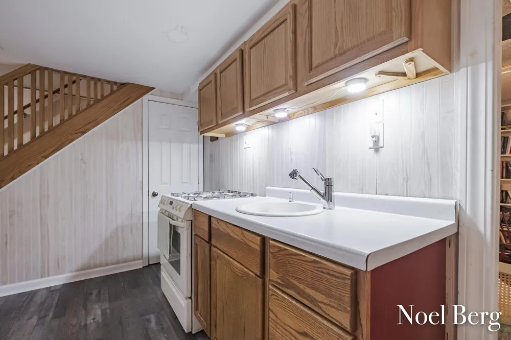 17218 Timber Dunes Drive Grand Haven Charter Township, MI 49417