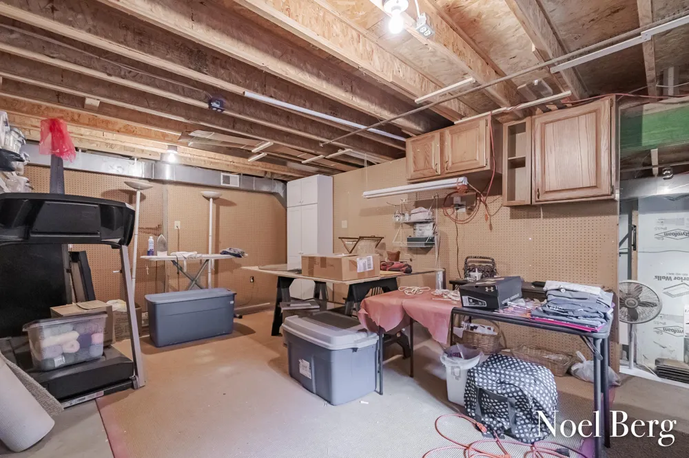 17218 Timber Dunes Drive Grand Haven Charter Township, MI 49417