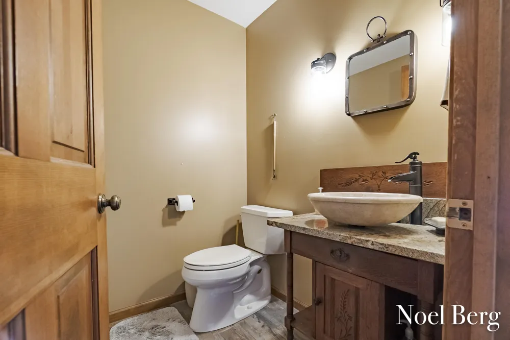 17218 Timber Dunes Drive Grand Haven Charter Township, MI 49417