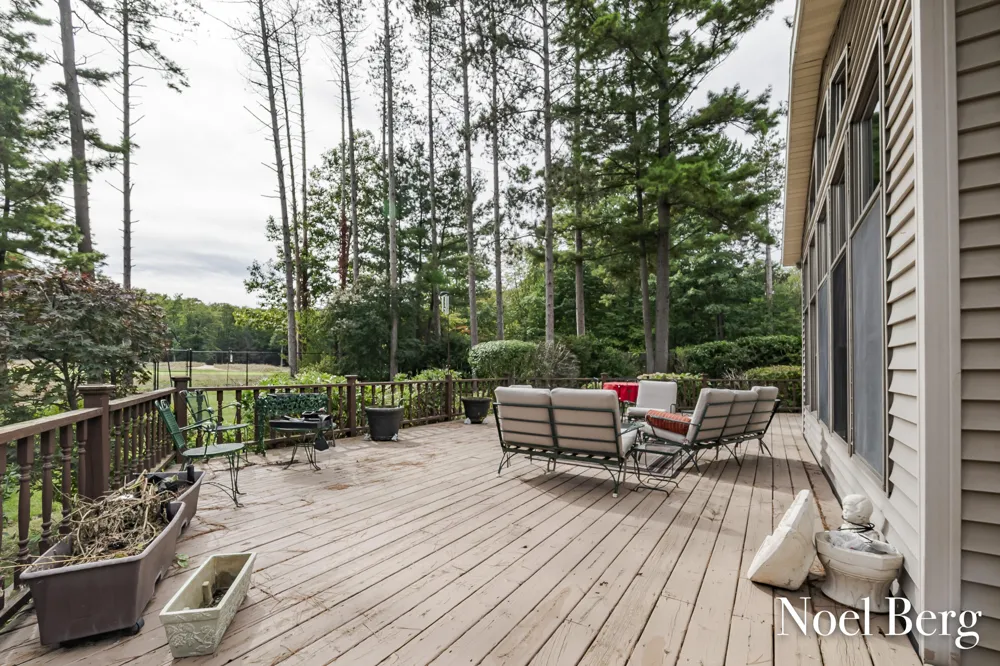 17218 Timber Dunes Drive Grand Haven Charter Township, MI 49417