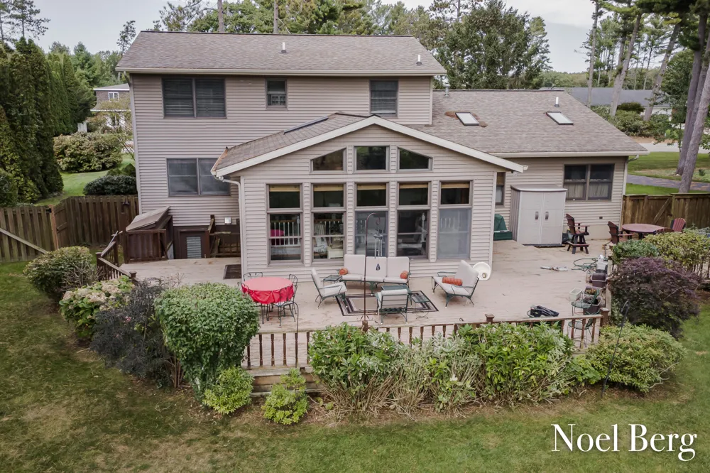 17218 Timber Dunes Drive Grand Haven Charter Township, MI 49417