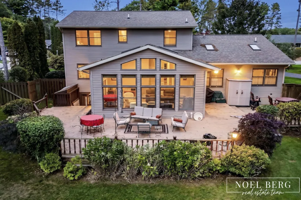 17218 Timber Dunes Drive Grand Haven Charter Township, MI 49417