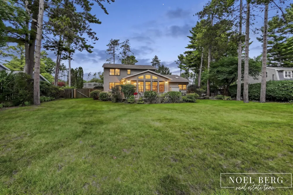 17218 Timber Dunes Drive Grand Haven Charter Township, MI 49417