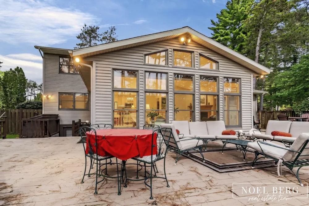 17218 Timber Dunes Drive Grand Haven Charter Township, MI 49417