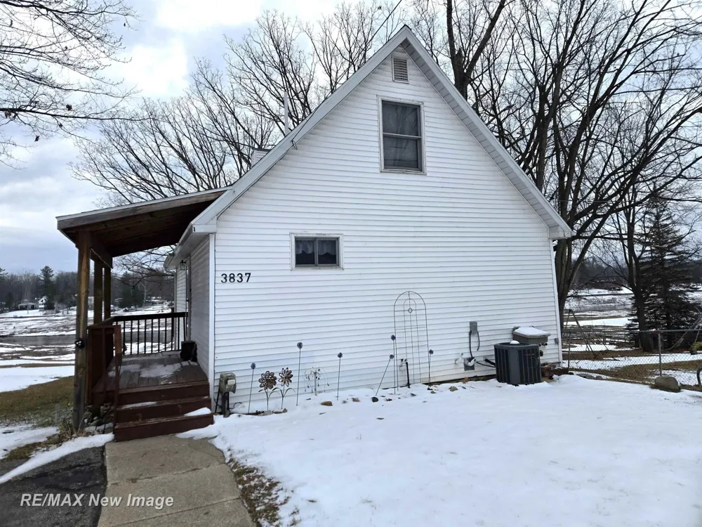 3837 S Pine Road Billings Township, MI 48612