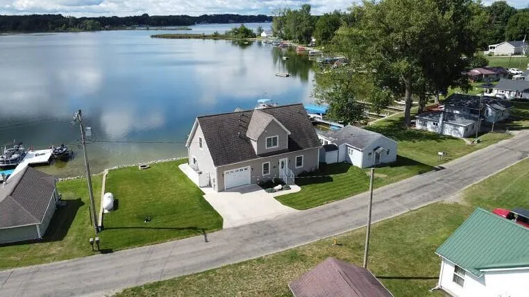 243 E Rose Road Ovid Township, MI 49036