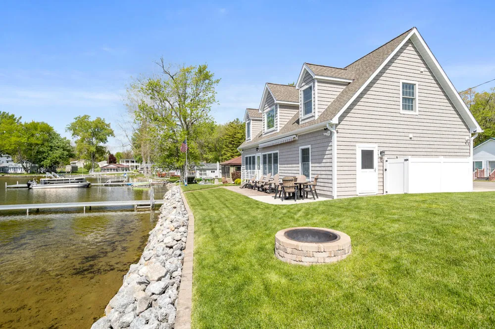 243 E Rose Road Ovid Township, MI 49036