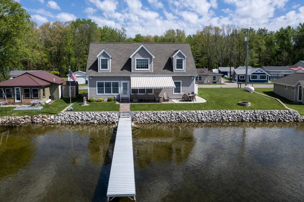 243 E Rose Road Ovid Township, MI 49036