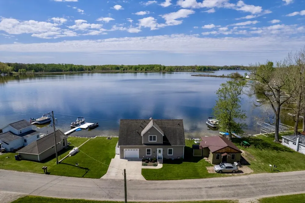 243 E Rose Road Ovid Township, MI 49036