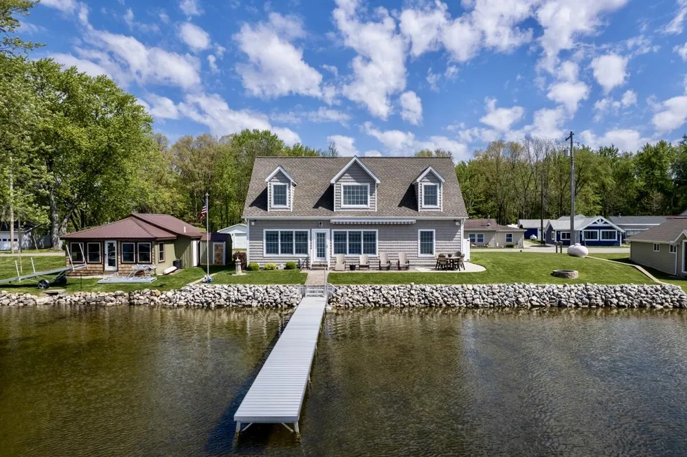 243 E Rose Road Ovid Township, MI 49036