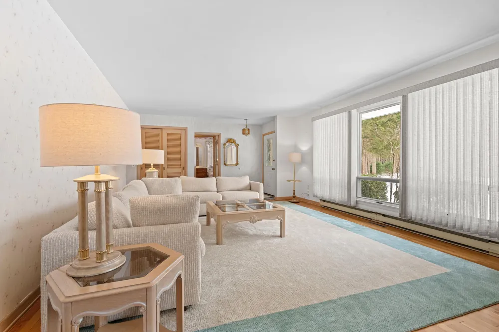 2095 Lakeshore Drive Ganges Township, MI 49408