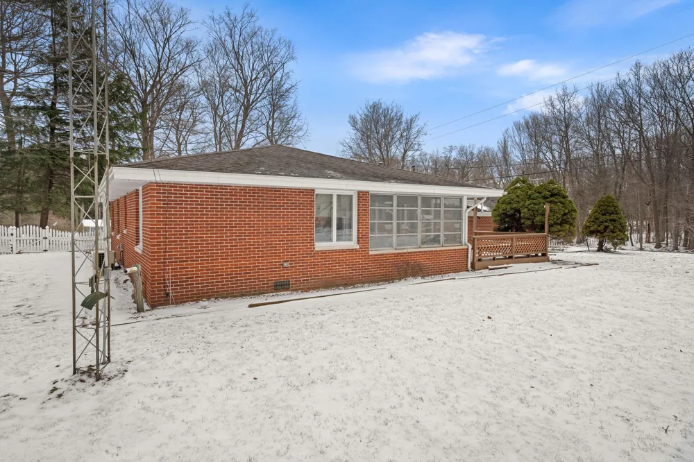 2095 Lakeshore Drive Ganges Township, MI 49408