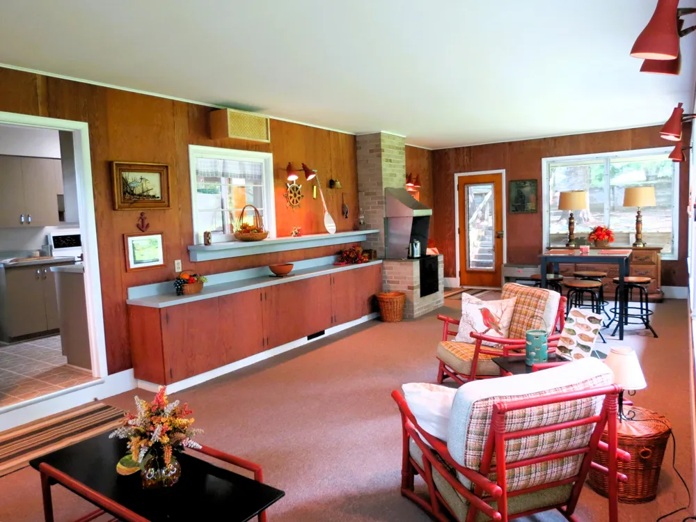 890 White Lake Road Henrietta Township, MI 49272