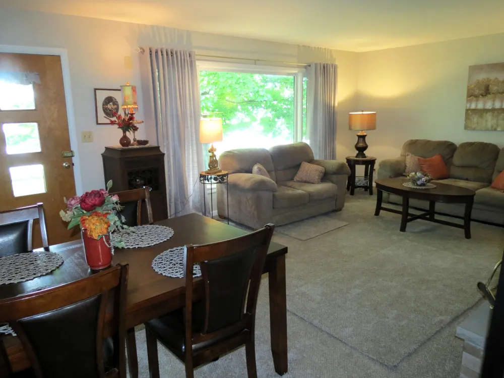 890 White Lake Road Henrietta Township, MI 49272