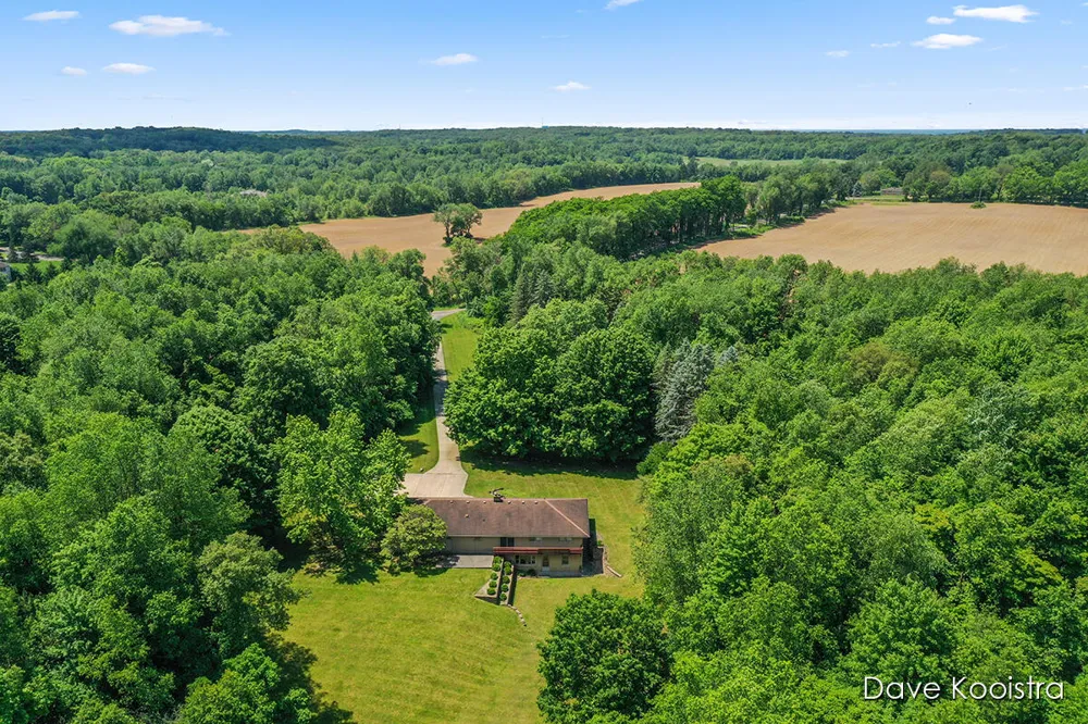 4034 9th Street Oshtemo Charter Township, MI 49077