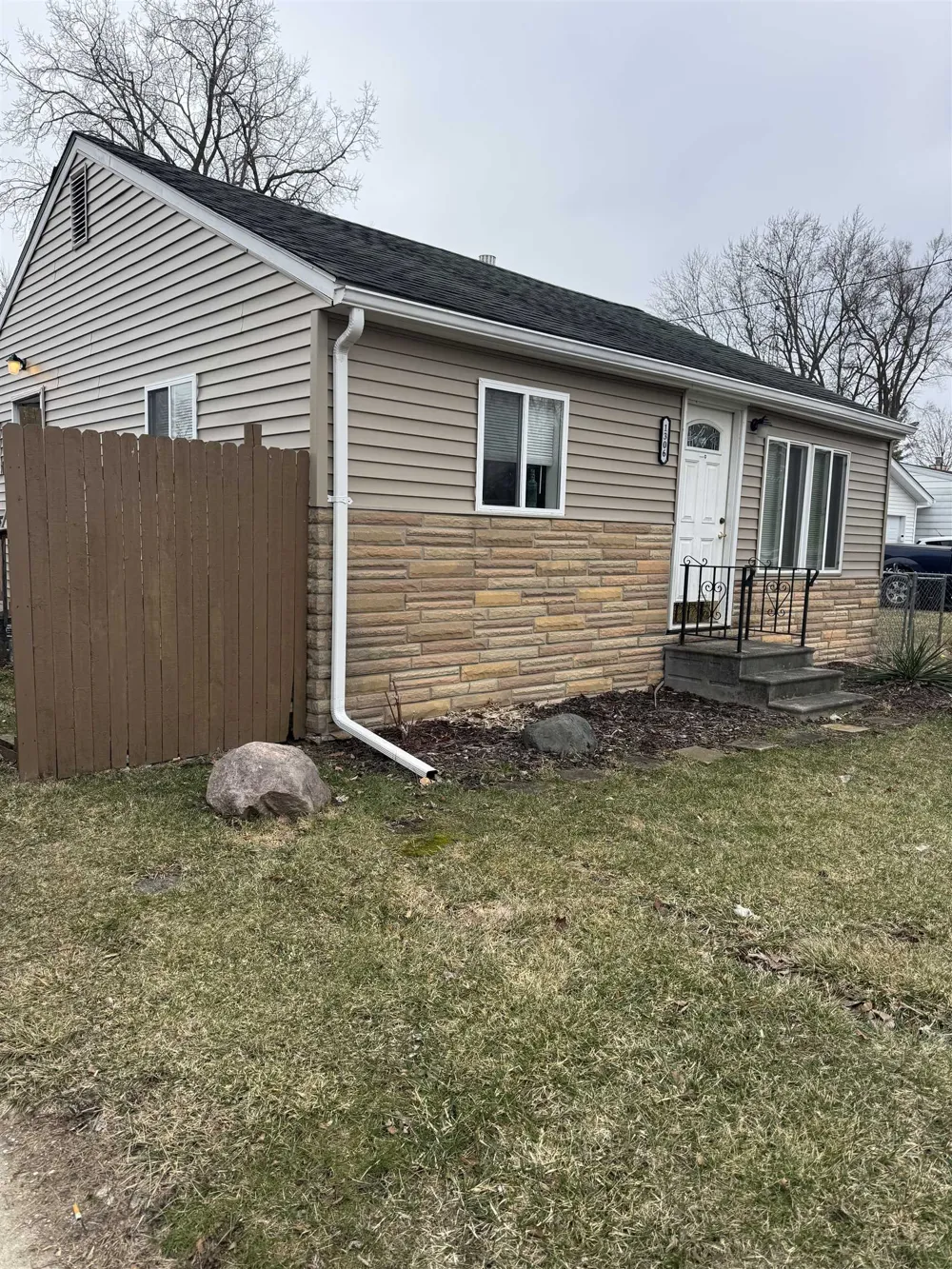 1306 Garfield Street Mt Morris City, MI 48458