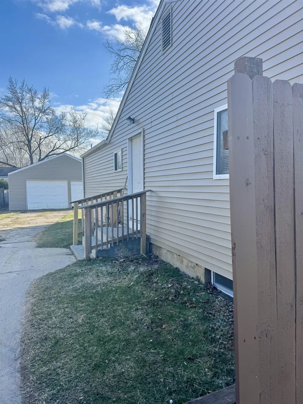 1306 Garfield Street Mt Morris City, MI 48458
