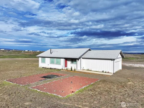 15 Levin Lane