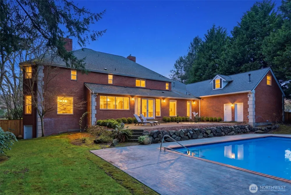 6405 84th Avenue Ct W University Place, WA 98467