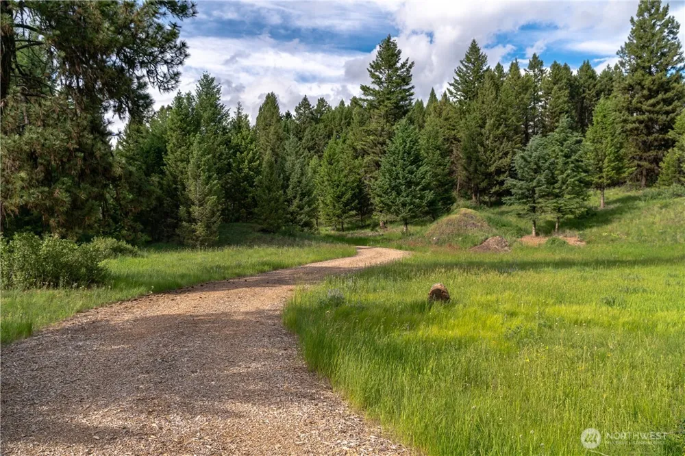 54 Spring Meadow Lane Oroville, WA 98844