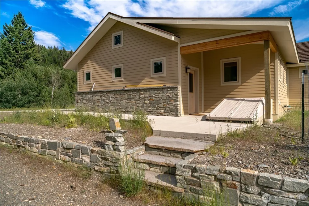 54 Spring Meadow Lane Oroville, WA 98844