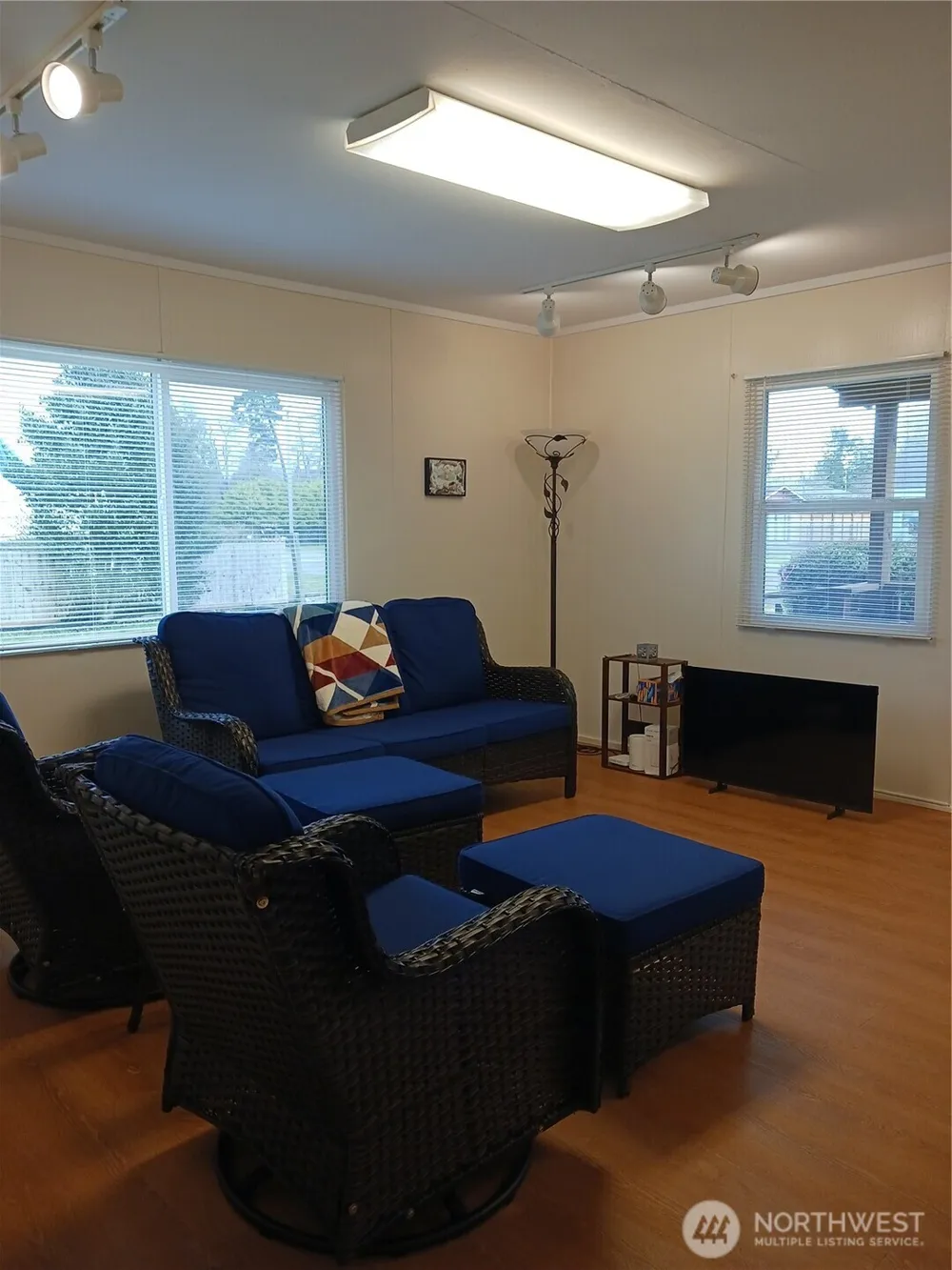 818 W Ocean Avenue Westport, WA 98595