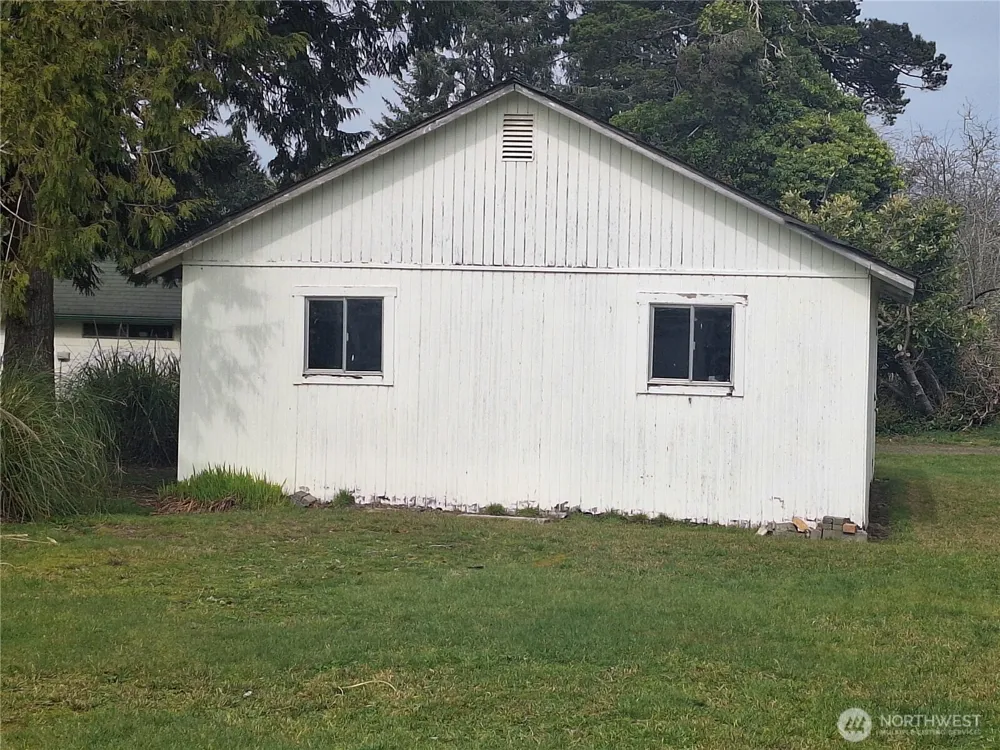 818 W Ocean Avenue Westport, WA 98595
