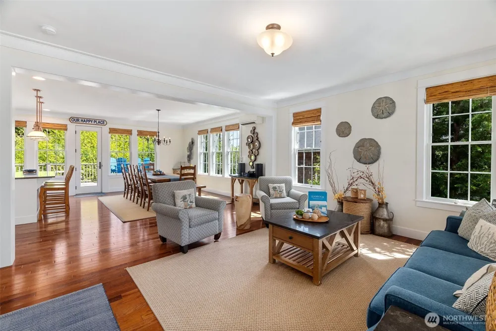 81 Compass Street Pacific Beach, WA 98571