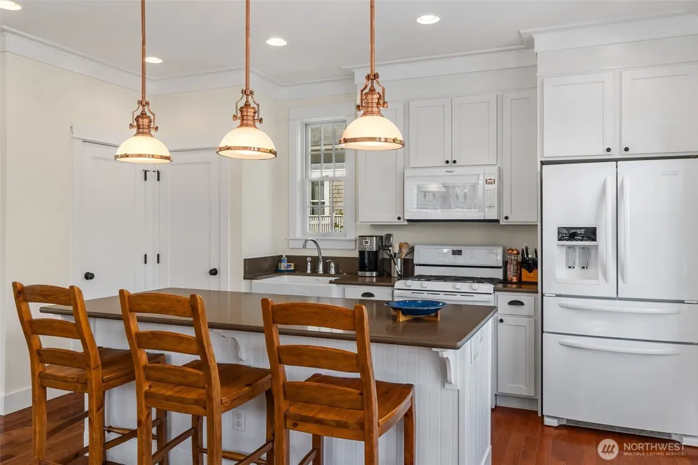 81 Compass Street Pacific Beach, WA 98571