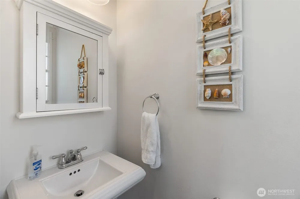 81 Compass Street Pacific Beach, WA 98571