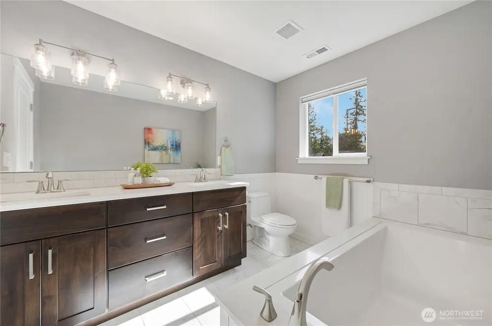 2257 W Rosecrans Port Townsend, WA 98368