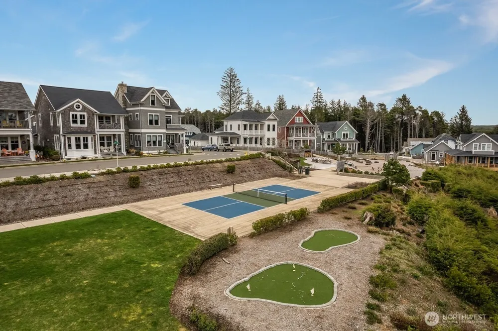 38 Trillium Lane Pacific Beach, WA 98571