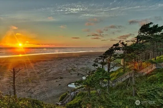 38 Trillium Lane Pacific Beach, WA 98571